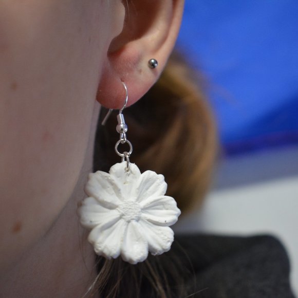 White Recycled Plastic Flower Earrings - Picture 3 of 4